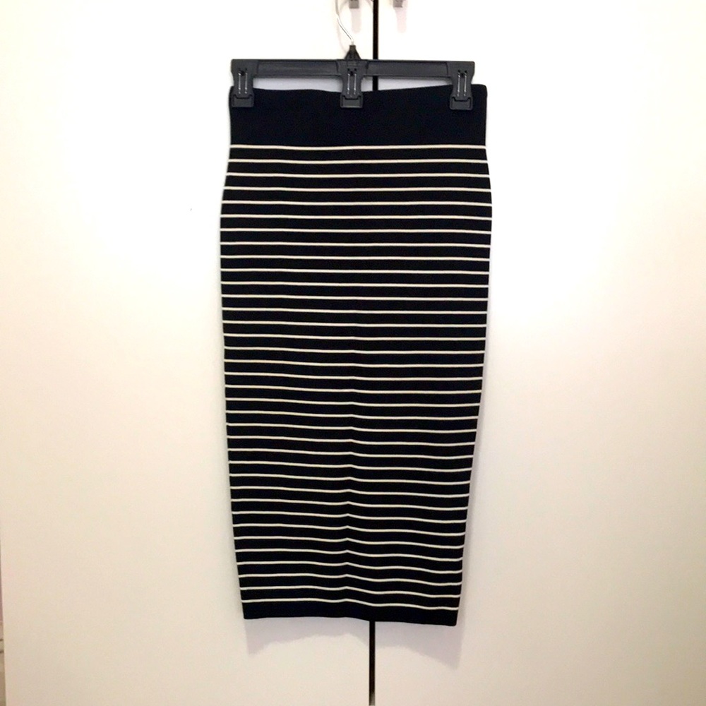 XOXO skirt. Size small